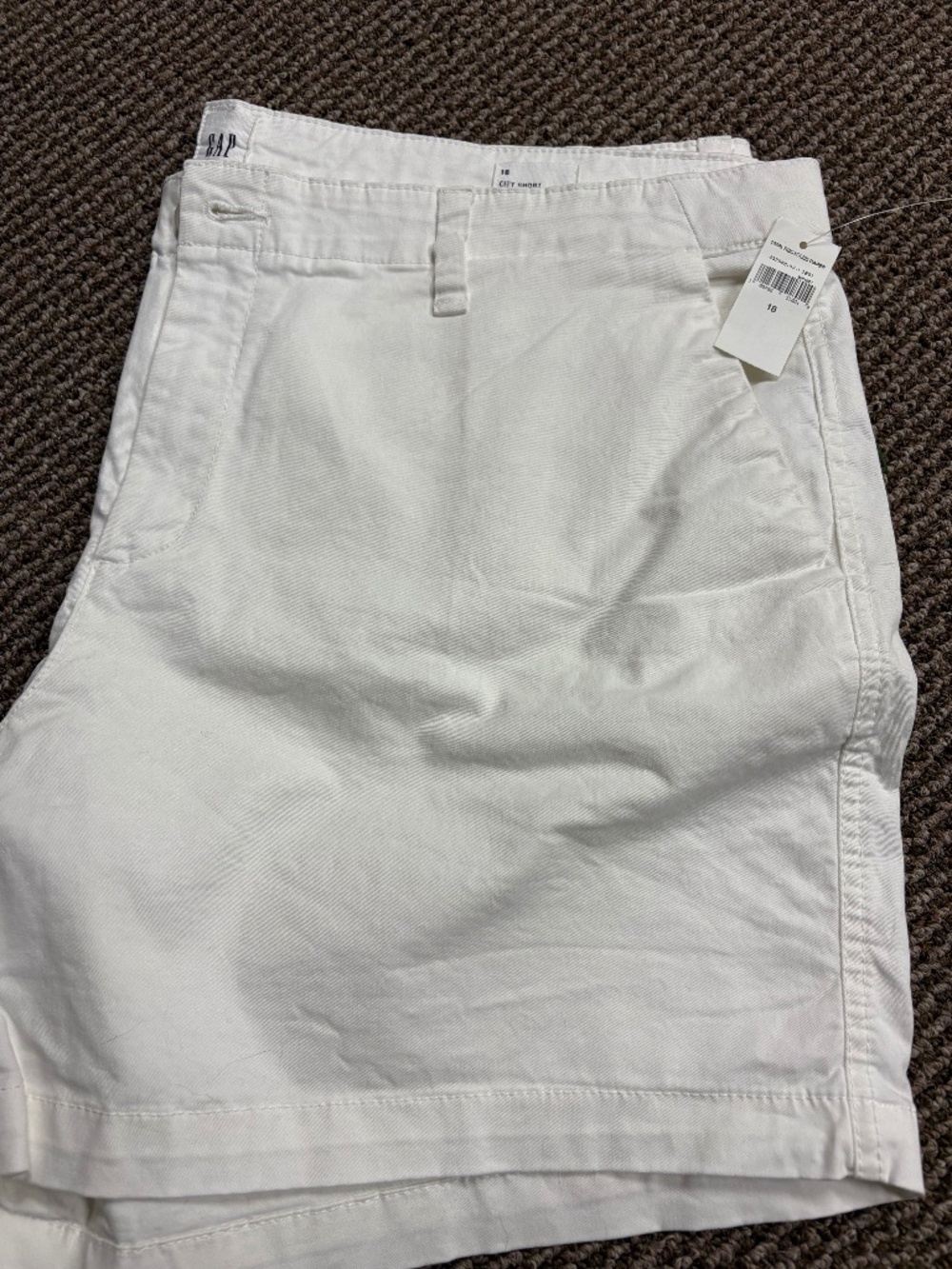 NWT Gap Factory City Shorts  Sz 18 - White